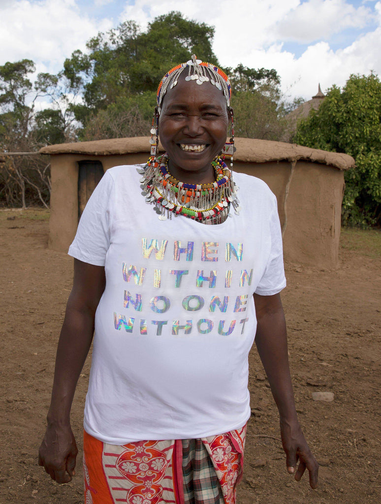 T-shirt - V HOLOGRAPHIC 'WITHIN' T-SHIRT