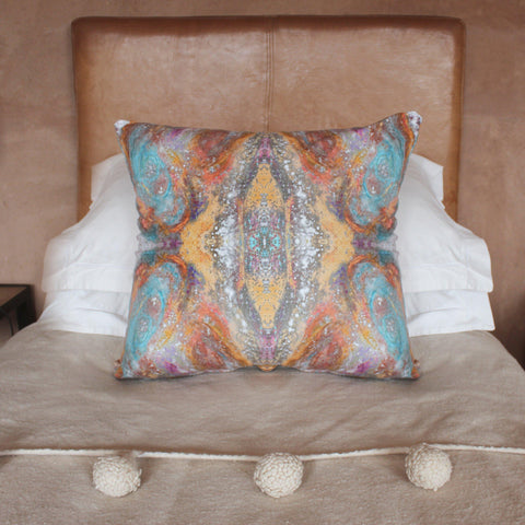 FLUTTER EFFECT CUSHION : BLU